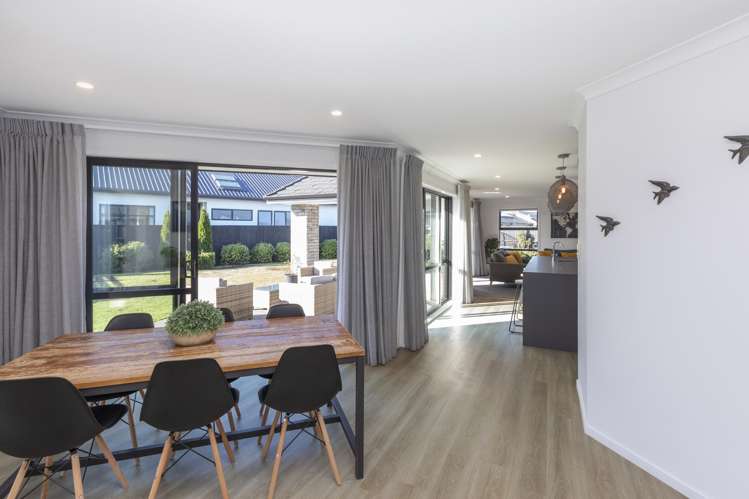 160 Southfield Drive Lincoln_9