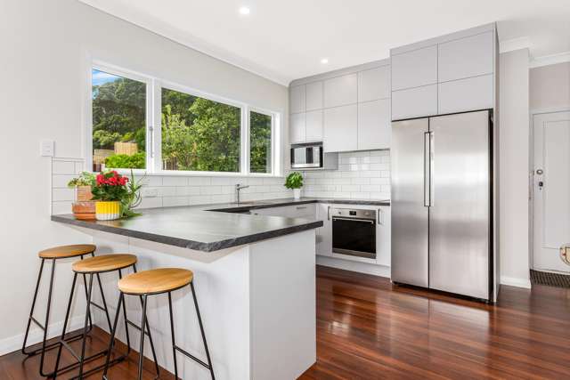 18 Elphinstone Avenue Strathmore Park_3