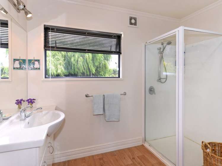 12 Baigent Valley Road Wakefield_14