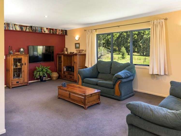 190 Lud Valley Road Hira_6