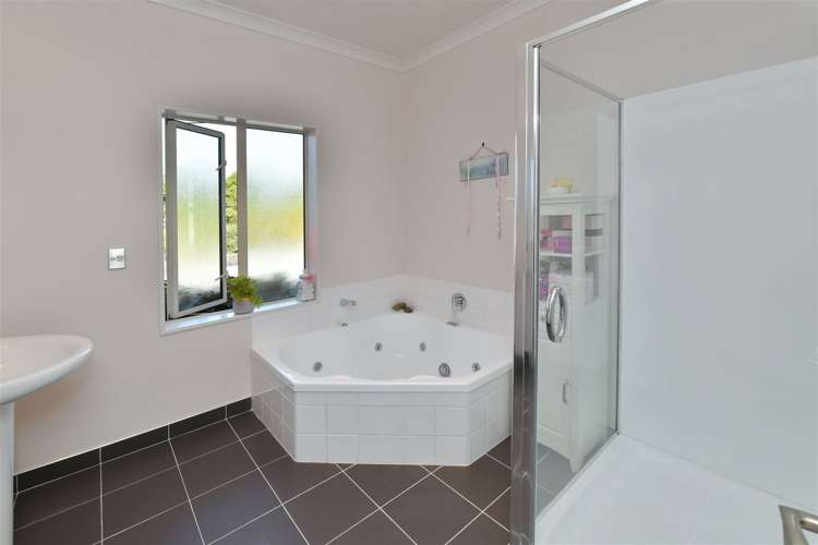 239 Kennedys Hill Road Cust_13