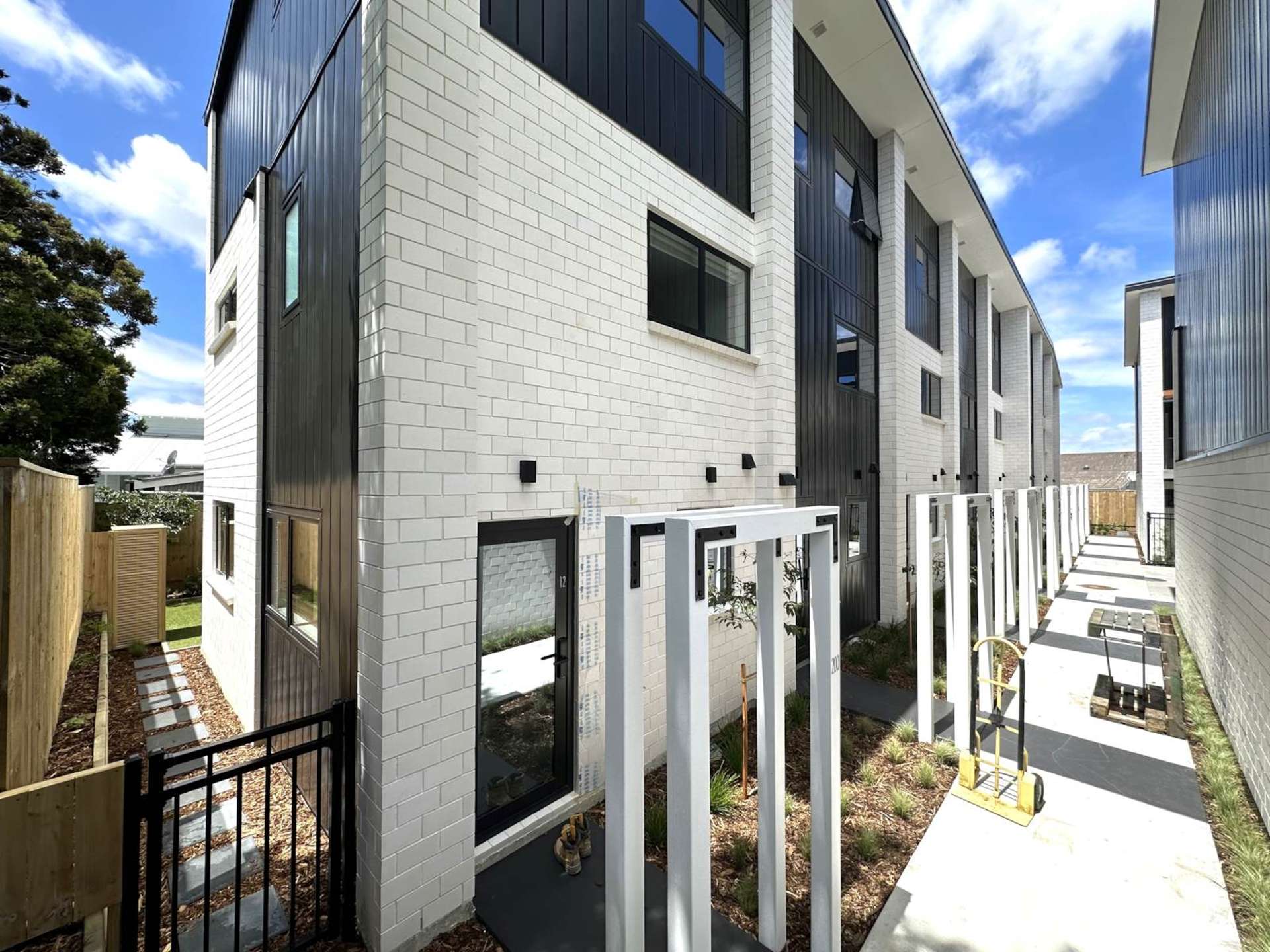 12/200 Carrington Road Mount Albert_0