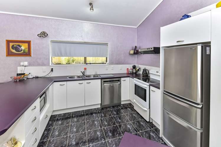 17 Gleneagles Grove Wattle Downs_5