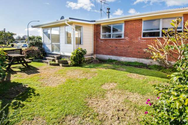 24 Cedar Grove Matua_1