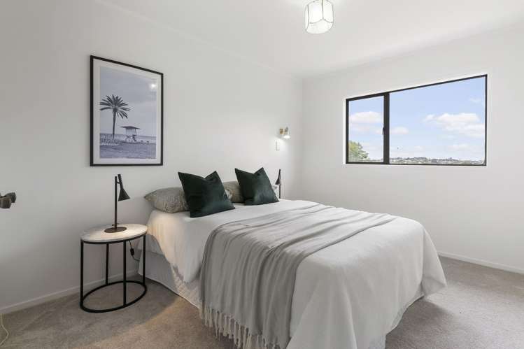 1/877 Beach Road Waiake_15