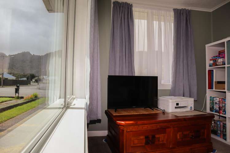 38 Firth Street Cobden_15