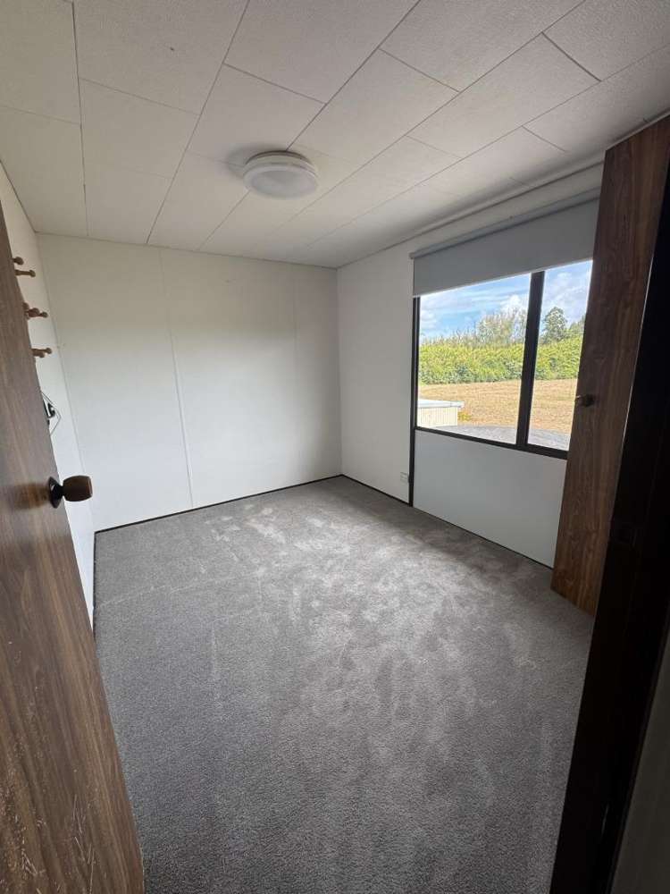 300 State Highway 16 Kumeu_6