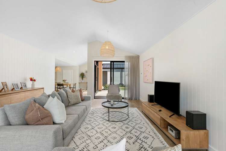 17 Leicester Street Jacks Point_5