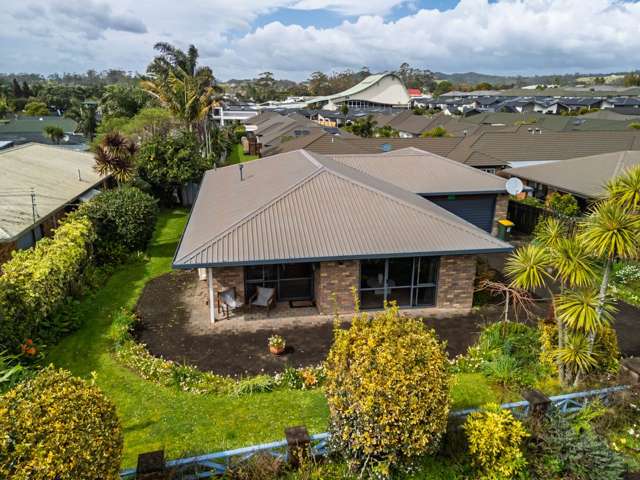 Location, Lifestyle, and Low Maintenance!