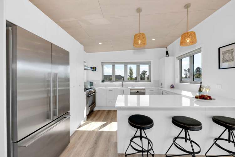 77 Karaka Road Beachlands_9