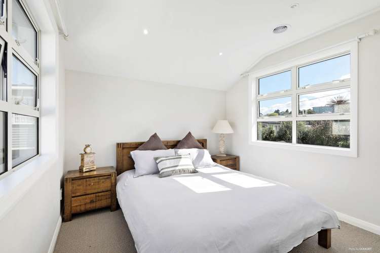 587 Mount Albert Road Royal Oak_5