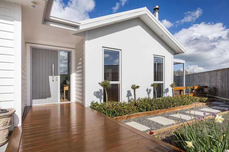 23A Roots Street East_0