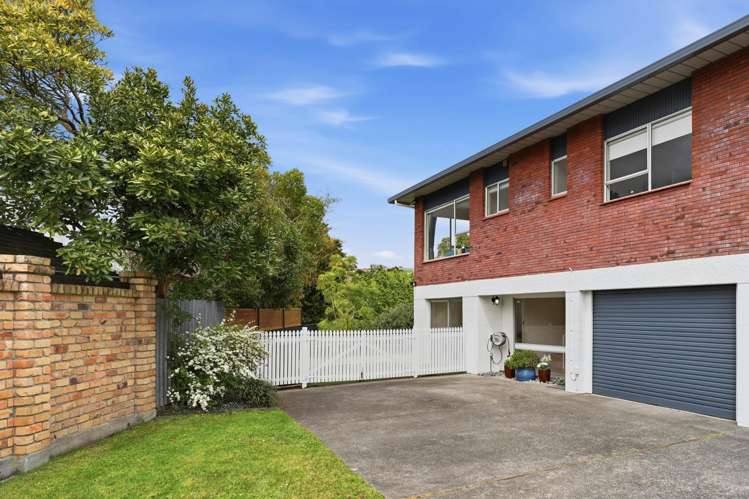 2/3 Bronwyn Place_1