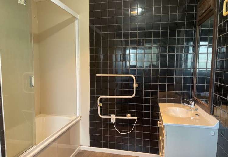 909 Nelson Street North 10487_6