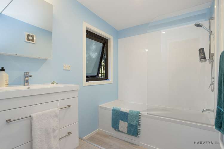 208 Woodlands Park Road Titirangi_13