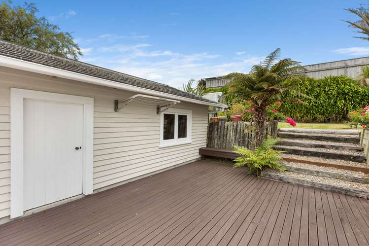 183 Tukapa Street Westown_19