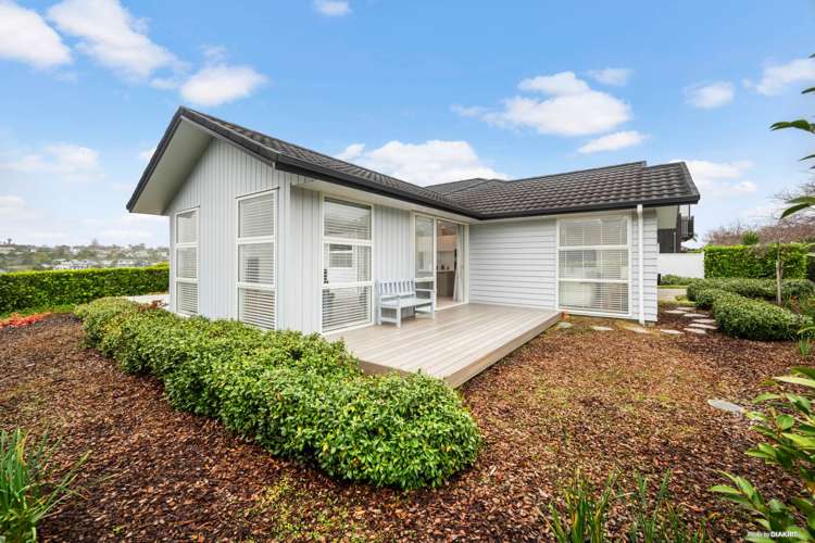2 Westerley Place Long Bay_21