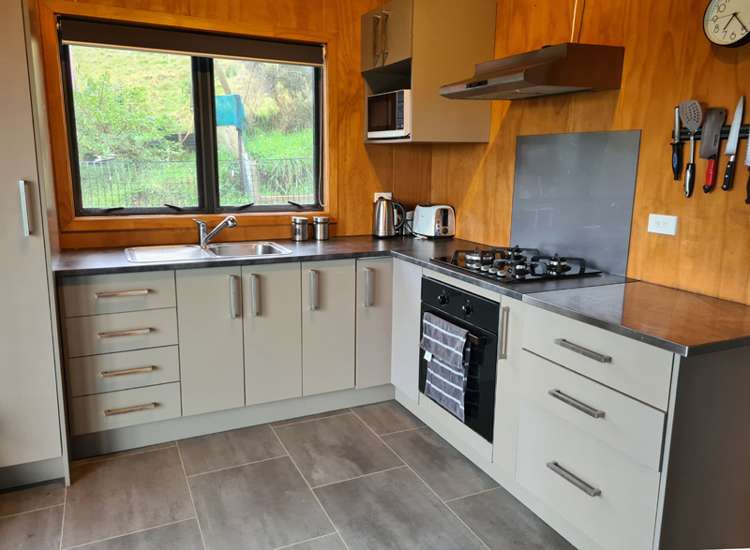 16a Whangaimoana Beach Road Pirinoa_5