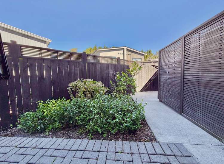 7 Awamarino Way Westgate_26