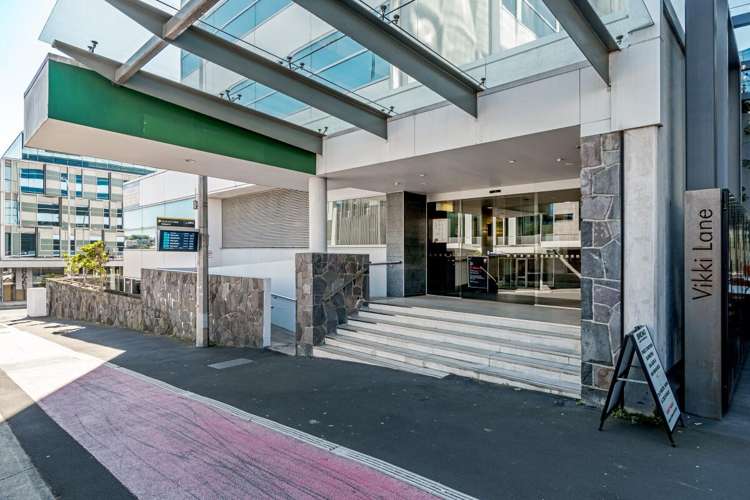 151 Victoria Street West City Centre_4