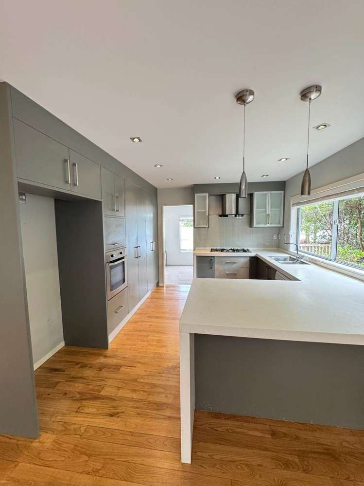 23 Comins Crescent Mission Bay_13