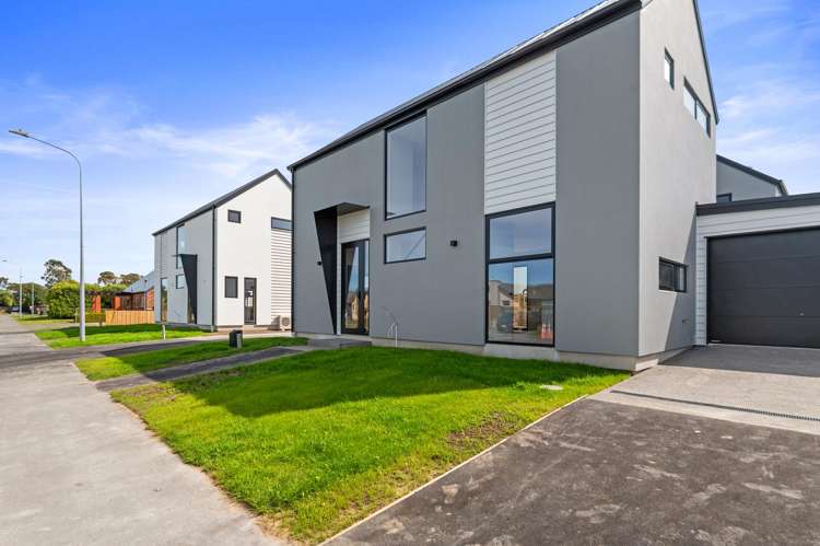 1/30 George Street Rolleston_16