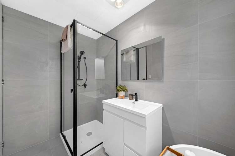 3/9 Ireland Place Ranui_12