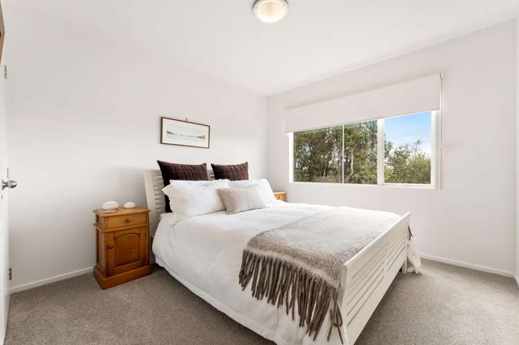 77 Golf Road Warkworth_11