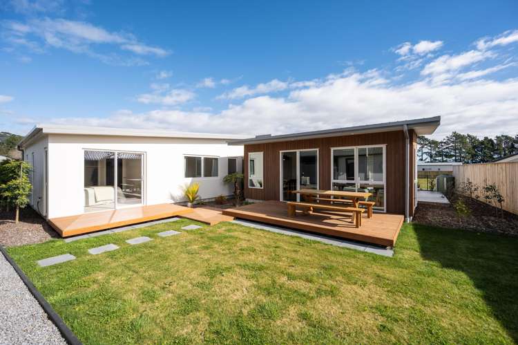 32 Hallmark Drive Richmond_21