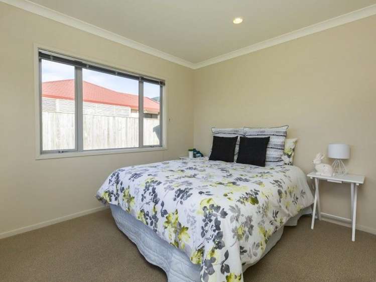 35 Mcewen Crescent Riverstone Terraces_15