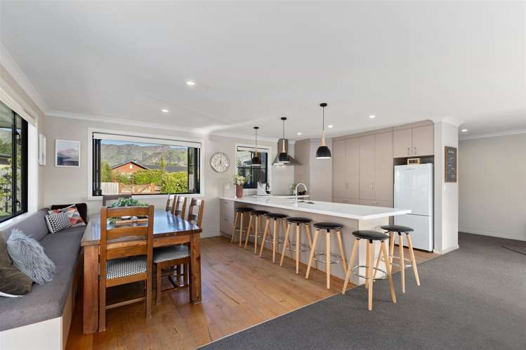 54 Charles Court Lake Hawea_5