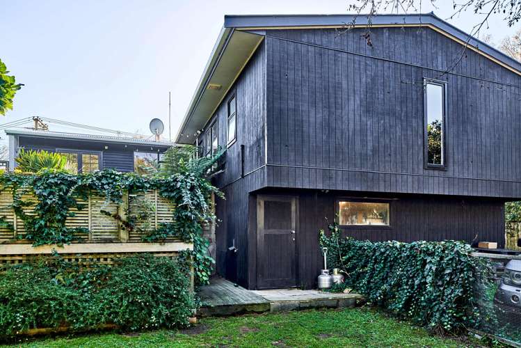 44 Kahu Road Paremata_0