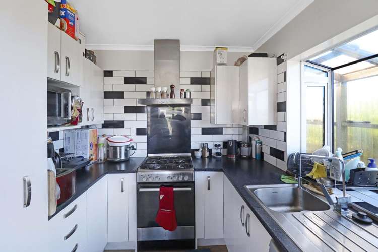 275 Dowse Drive 1306_4