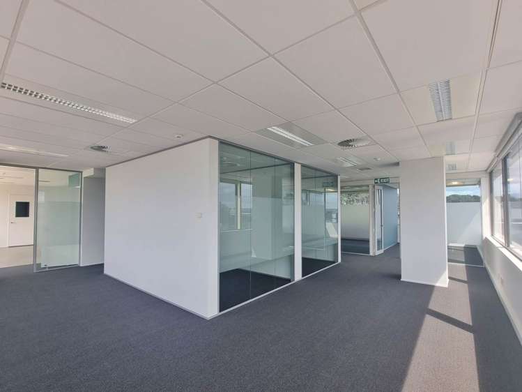 Unit B2/59 Apollo Drive Rosedale_5