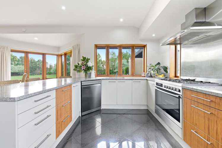 247 Collins Road Lincoln_5