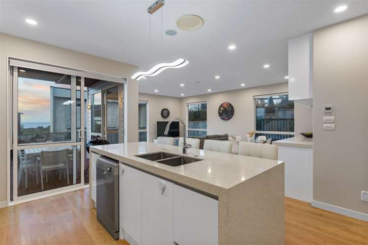 17 Bounty Road Long Bay_6