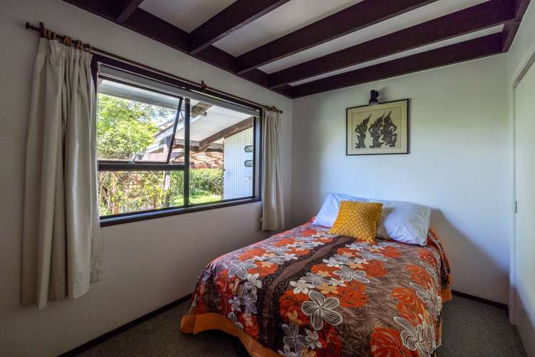 18 Esslin Road Surfdale_18