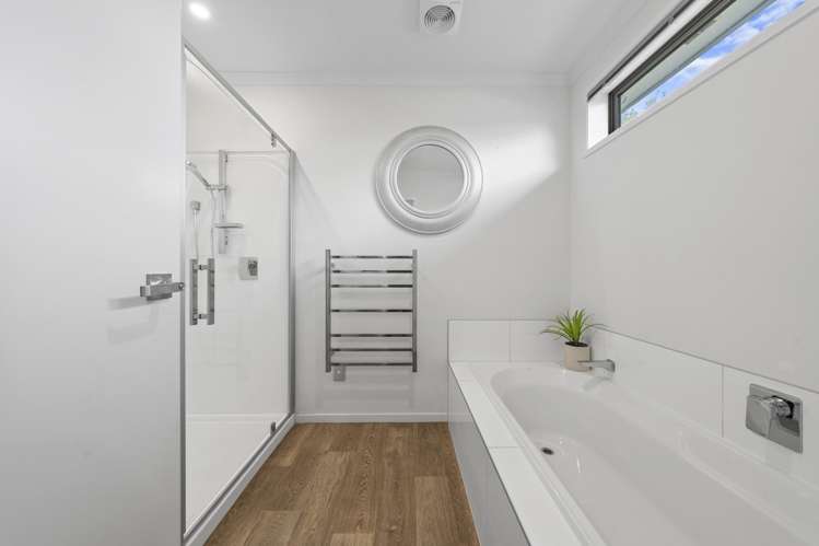 1158 East Coast Road Kaiaua_18