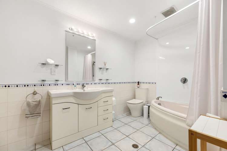 1C Queen Street New Plymouth City Centre_23