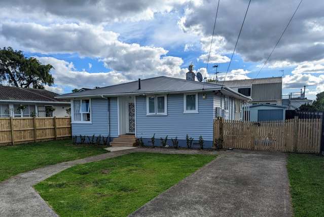 55 Sullivan Avenue Mangere Bridge_1