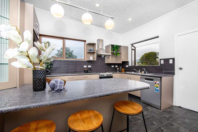 50 Walton Road Paraparaumu Beach_2