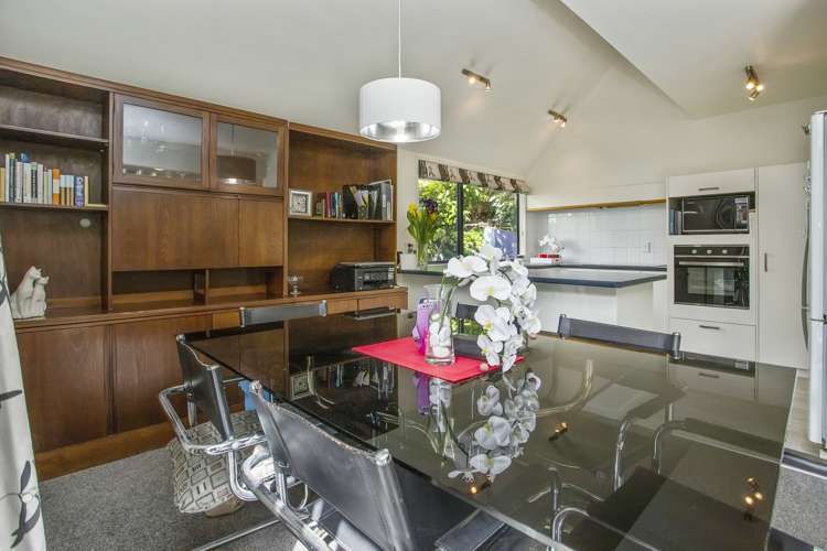 2/6 Sarsfield Street Herne Bay_24
