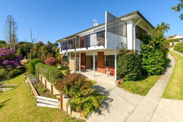 Spacious Family Home with Estuary Views