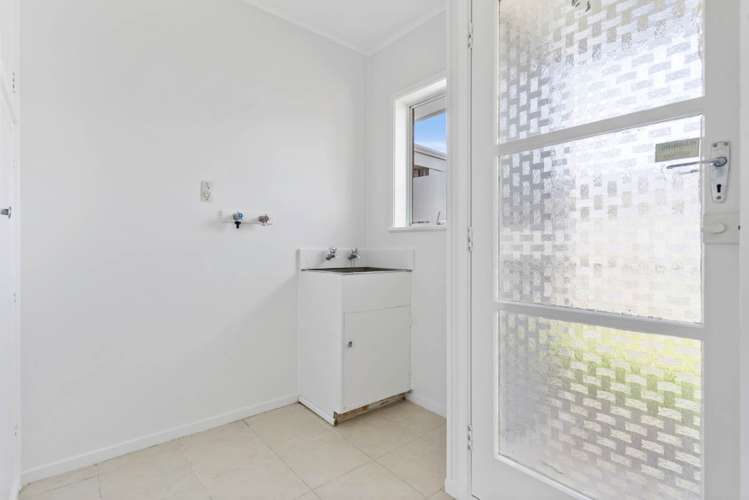 3/42 Seabrook Avenue New Lynn_13