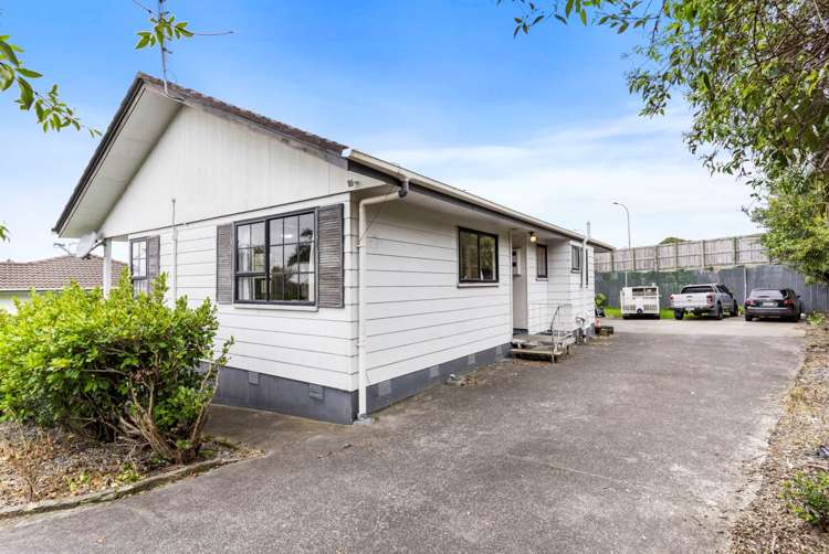 15 Landsdale Place Massey_12