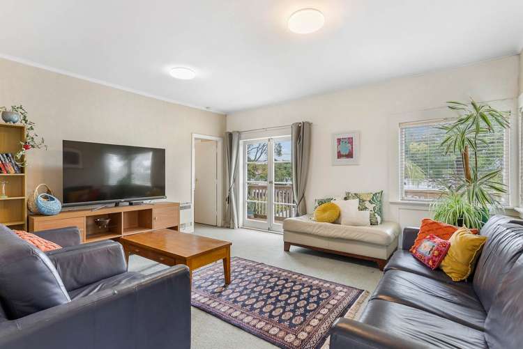 9 Koromiko Street New Lynn_3