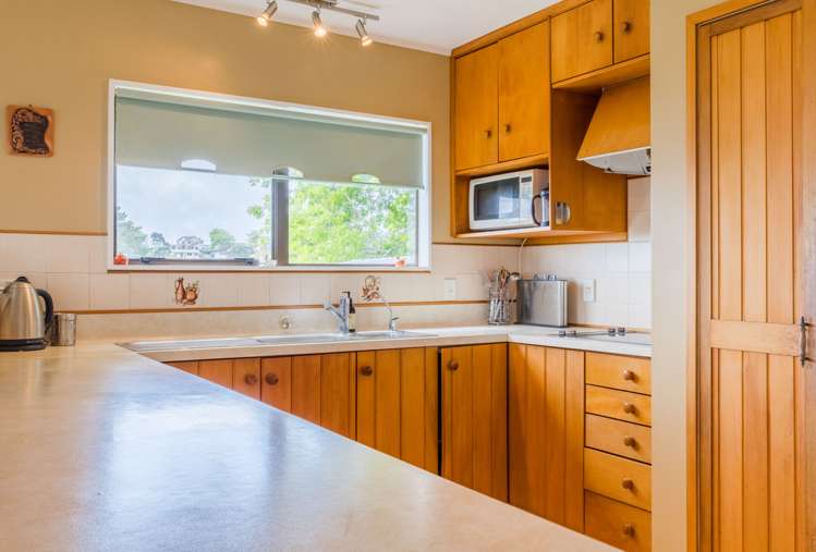 86 Rosier Road Glen Eden_5