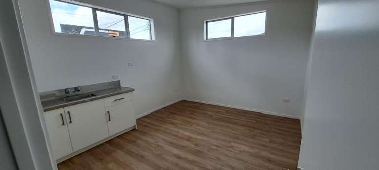 9/17-25 Leyland Street Onekawa_5