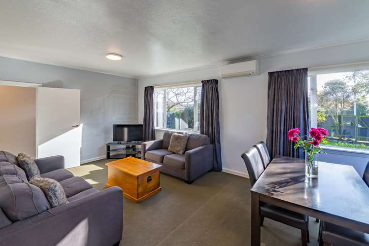 94 Racecourse Road Sockburn_13