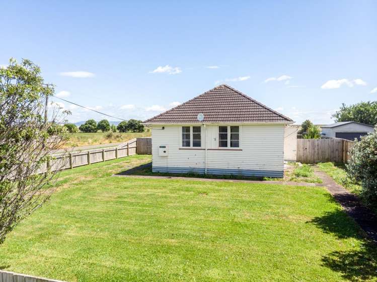 685 State Highway 25 Waitakaruru_17